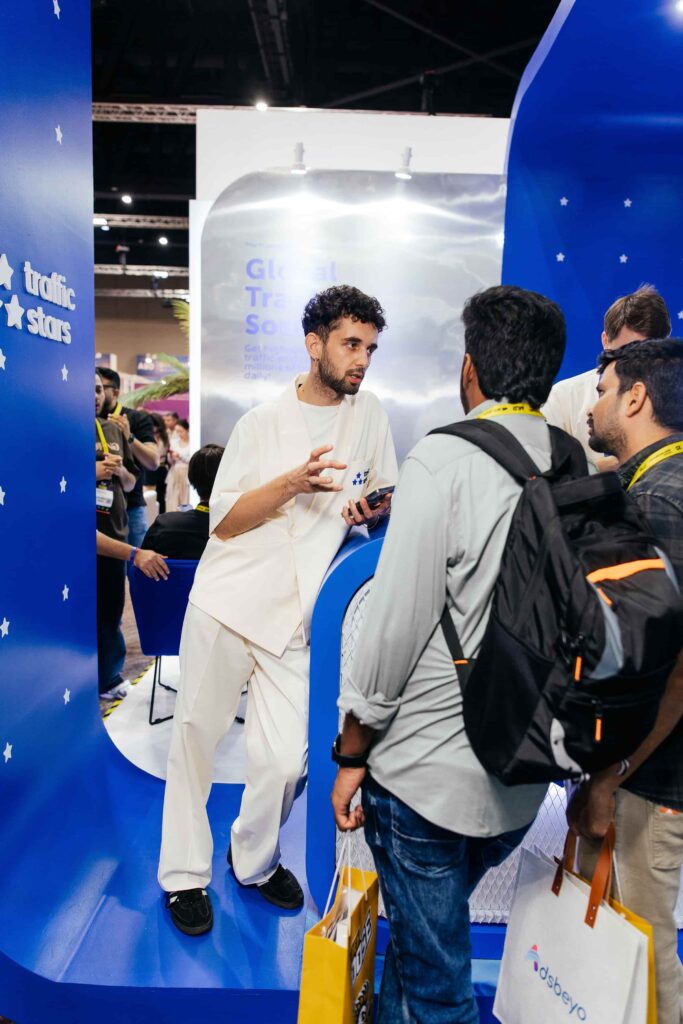 Вайбы конференции Affiliate World Asia 2025: фотоотчет